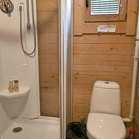 Giruliu Poilsiavietes Namelis - Xvii *